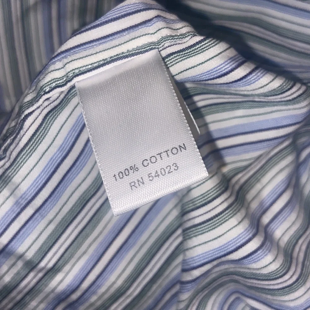 Banana Republic slim fit button down striped shirt size 16-16 1/2 L